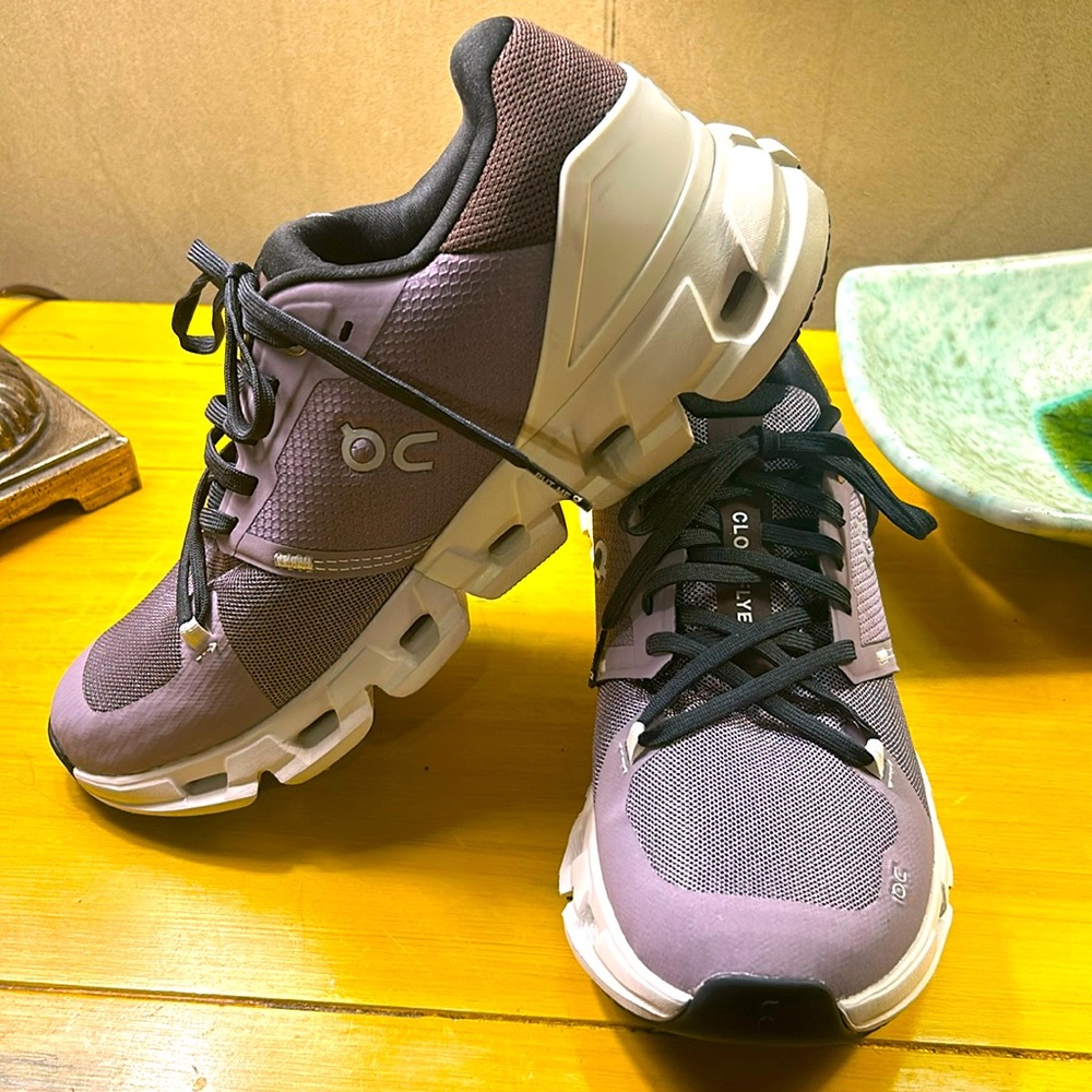 On Cloud Cloudflyer 4